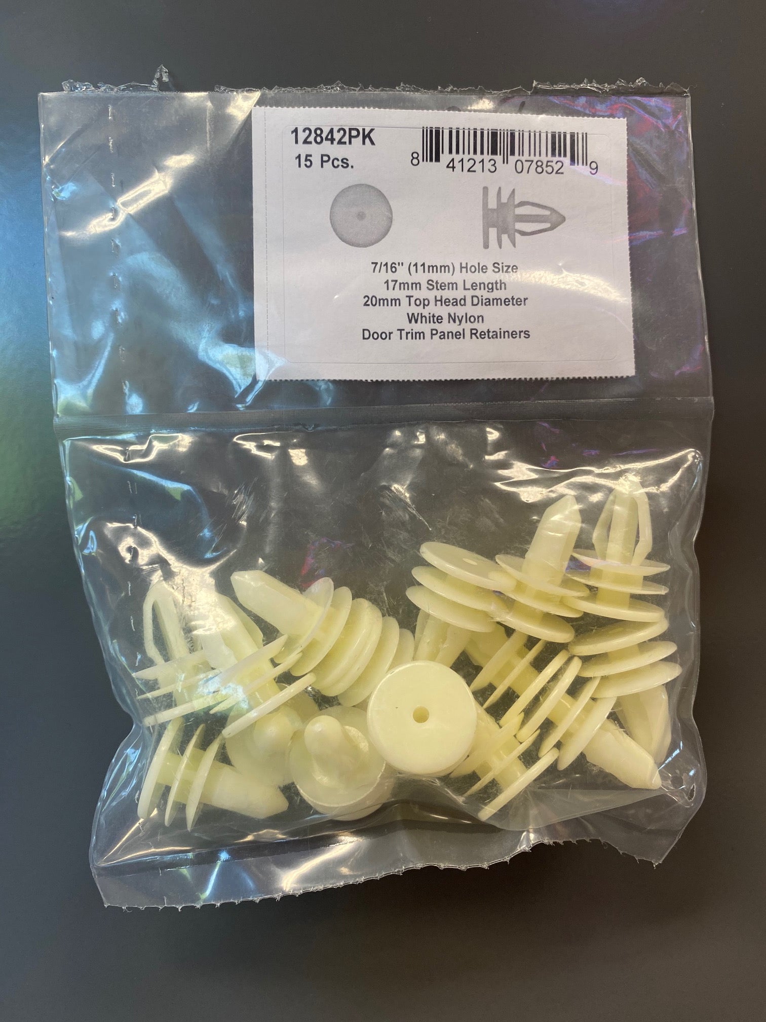 DISCO Automotive Hardware G.M. OEM: 15076791 12842PK White Nylon Trim Panel Ret 11mm Hole Size 17mm Stem Lgth 5 CLIPS RIVETS FREE SHIP PLASTIC SCREWS BULBS RETAINERS PUSH 12842PK White Nylon Trim Panel Ret 11mm Hole Size 17mm Stem Lgth KING SERIES TRUCKS PARTS ACCESSORIES 6 DOOR PICKUPS 6 DOOR PICKUP 6 DOOR TRUCK 6 DOOR TRUCKS